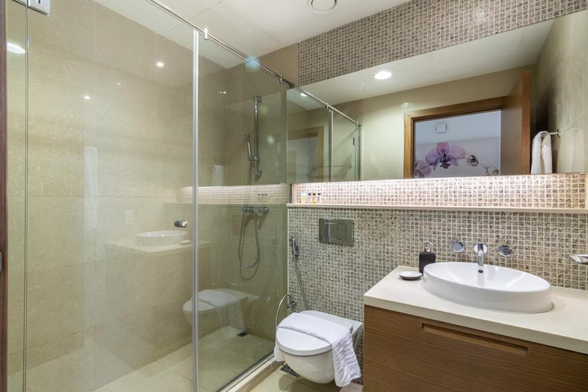 Modern 2br In The Heart Of Downtown * Dubai